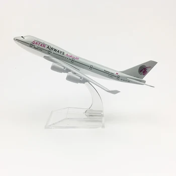 Безплатна доставка Qatar Airways модел самолет 