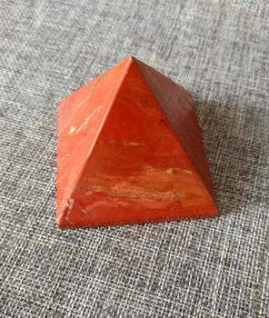 Натурален кристал червен яспис пирамида на енергия за изцеление (1БР)